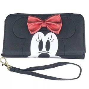 Disney Bioworld Minnie Mouse Wristlet Wallet Cell Phone Tech Pocket Black